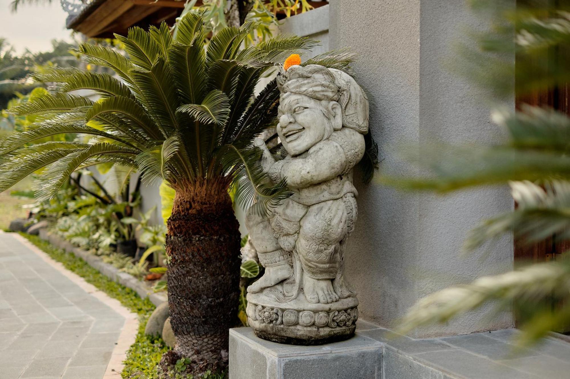 Ari Yudha Ubud Villa Exterior photo