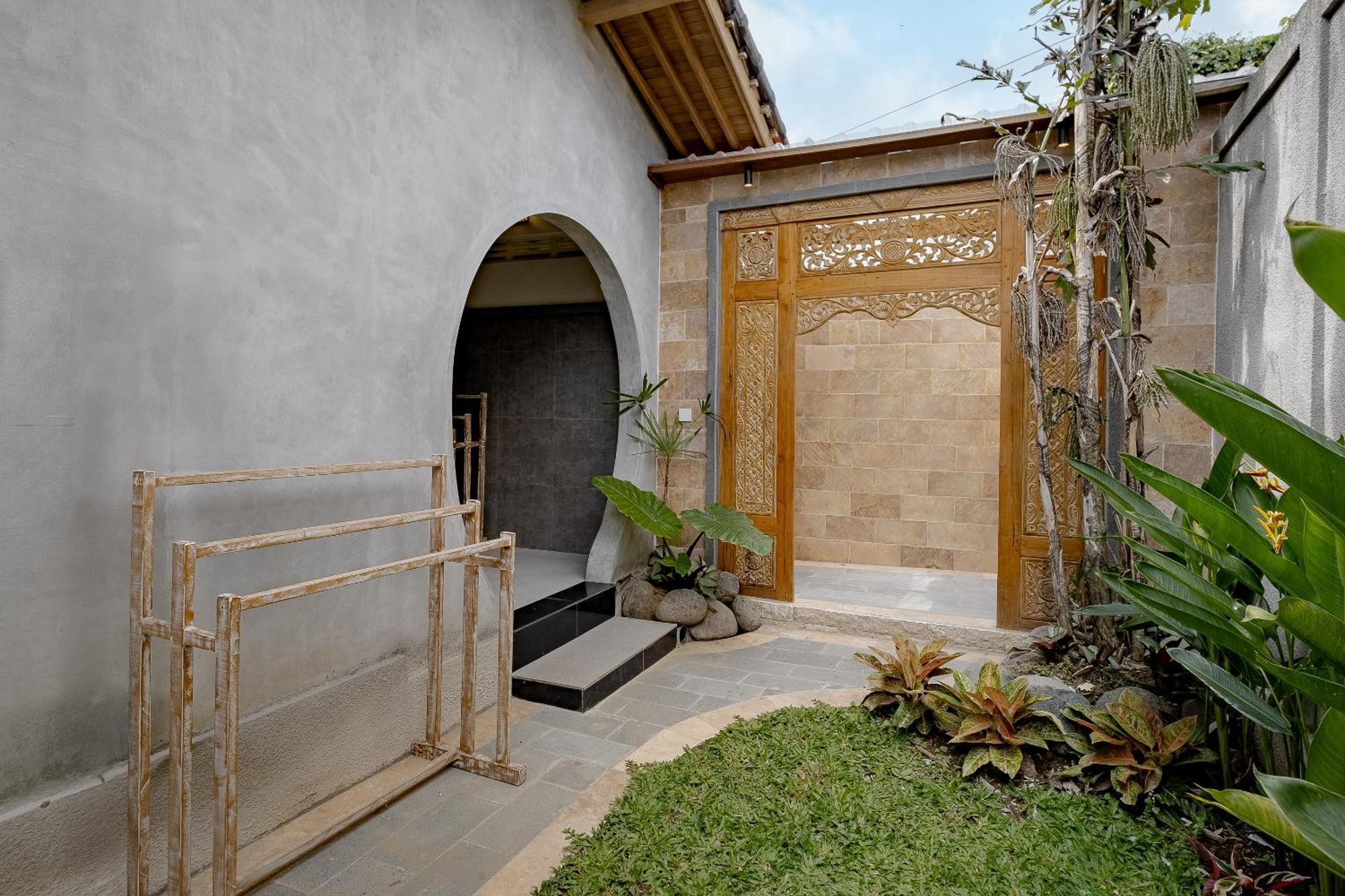 Ari Yudha Ubud Villa Exterior photo